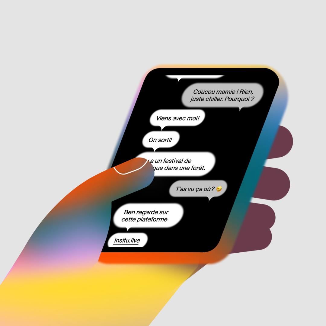 Illustration d'une main tenant un téléphone où on y voit des messages